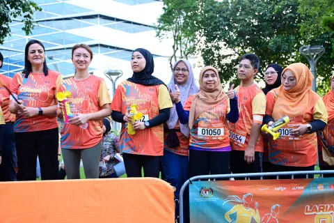 Program Larian Oren Sempena Hari Menangani Keganasan Terhadap Wanita (EVAW) JPW